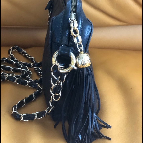 Chanel Handbag - Quilted Tassel Camera - Picture 4 of 6